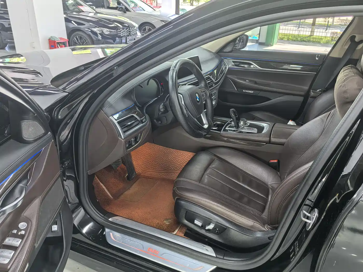 BMW 7 Series 2016 730Li Luxury фото 8