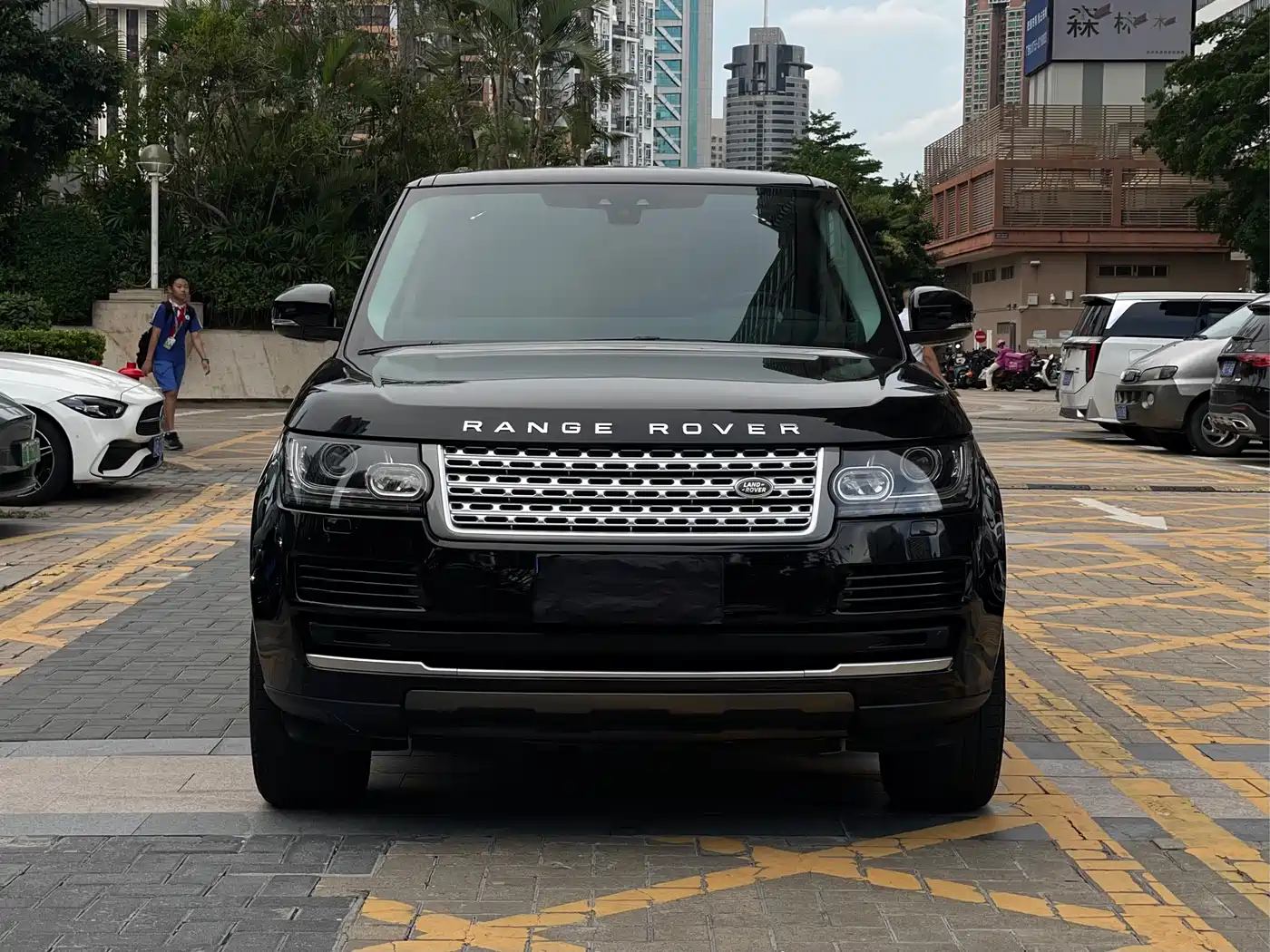 Land Rover Range Rover 2017 3.0 SC V6 Vogue LWB (Long Wheelbase) фото 2