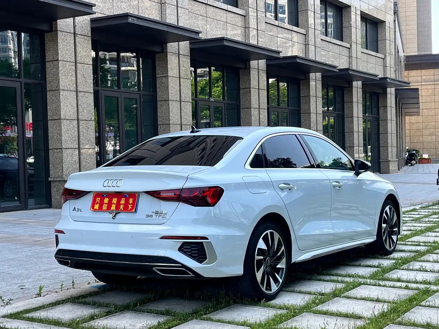 Audi A3 2023 Facelift A3L Limousine 35 TFSI Fashion Sport фото 16