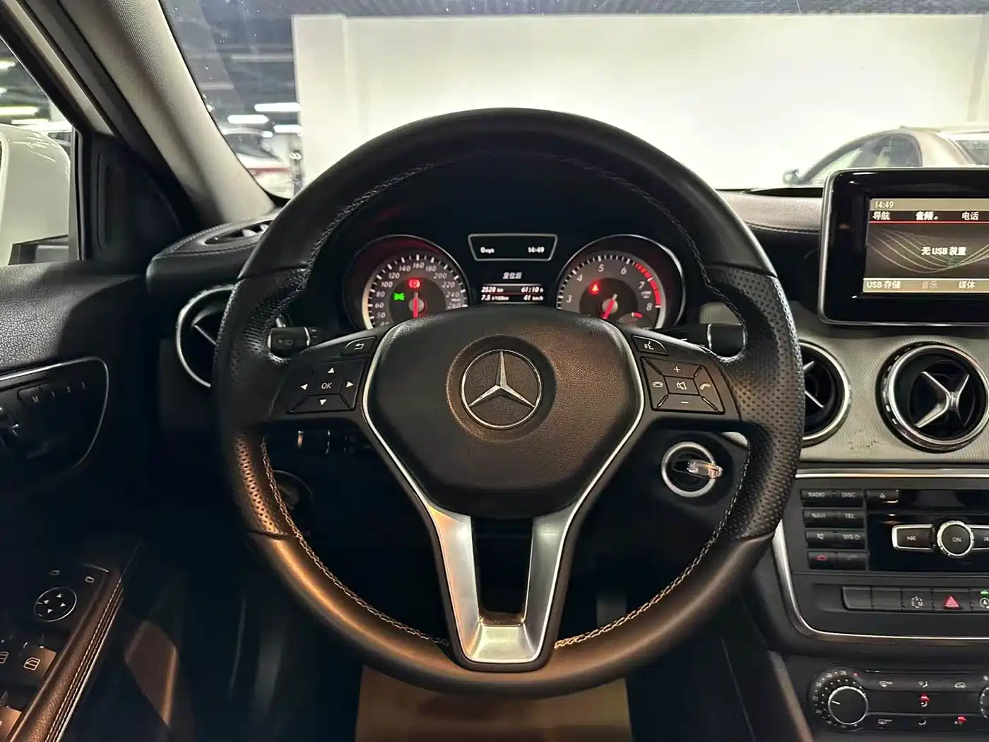 Mercedes-Benz GLA 2015 GLA 200 Fashion фото 10