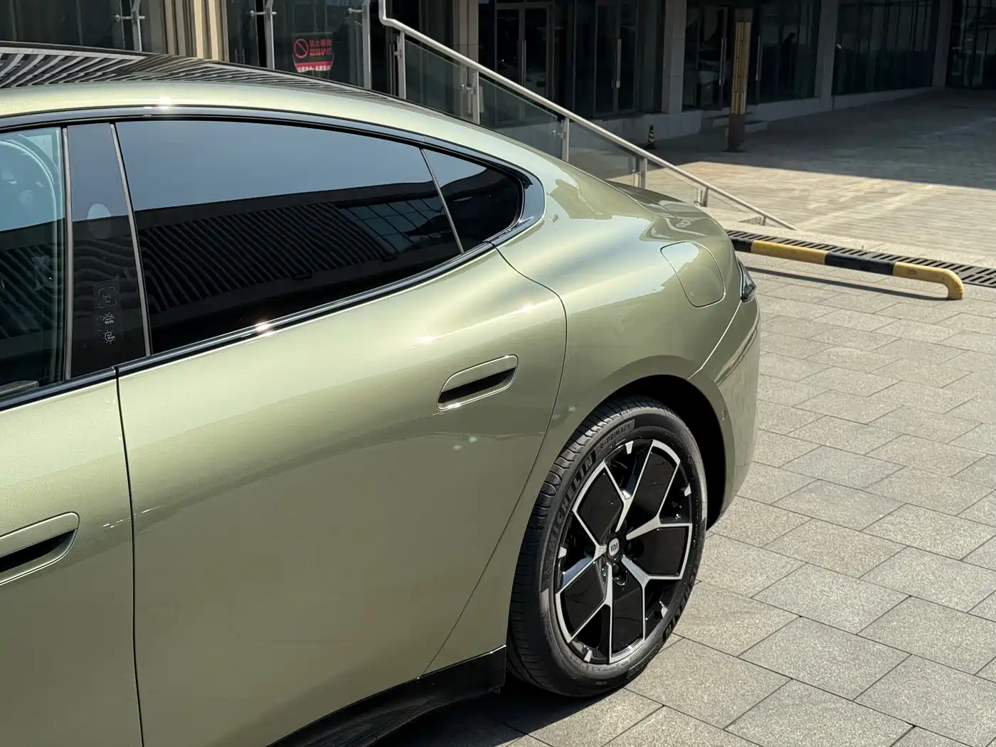 XIAOMI CAR XIAOMI SU7