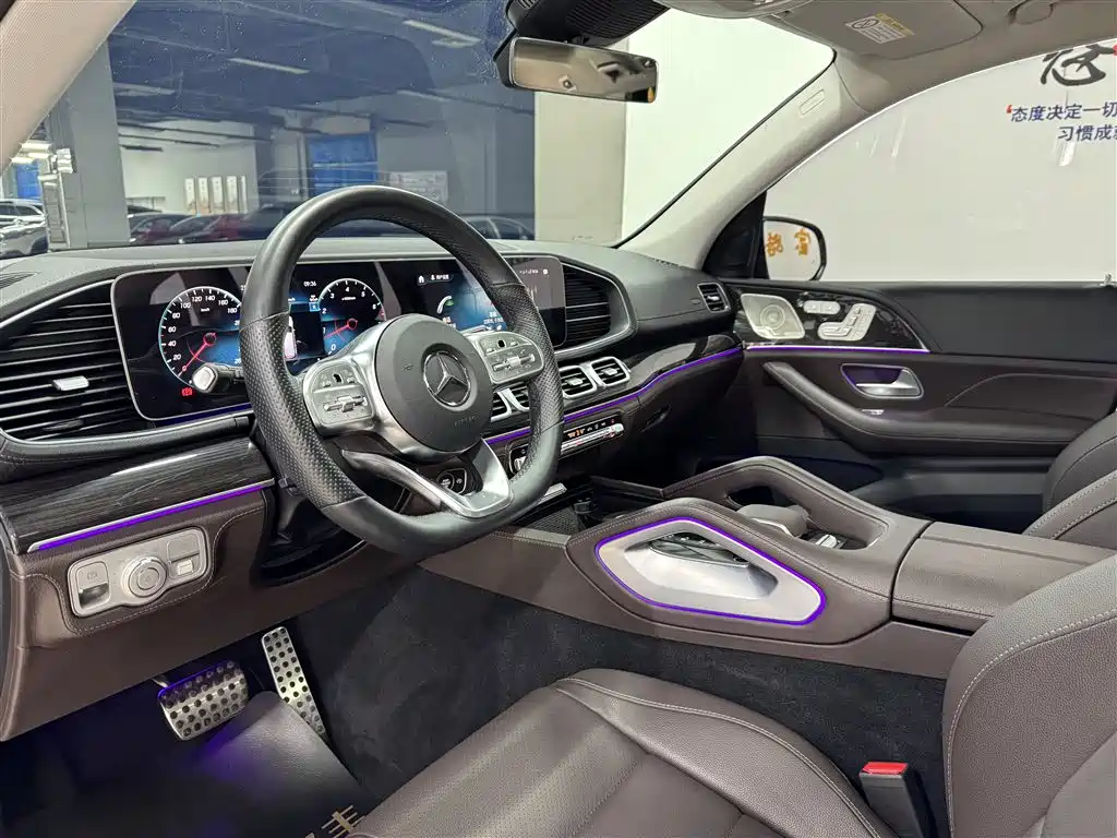 Mercedes-Benz GLS 2023 Second Facelift GLS 450 4MATIC Fashion фото 10