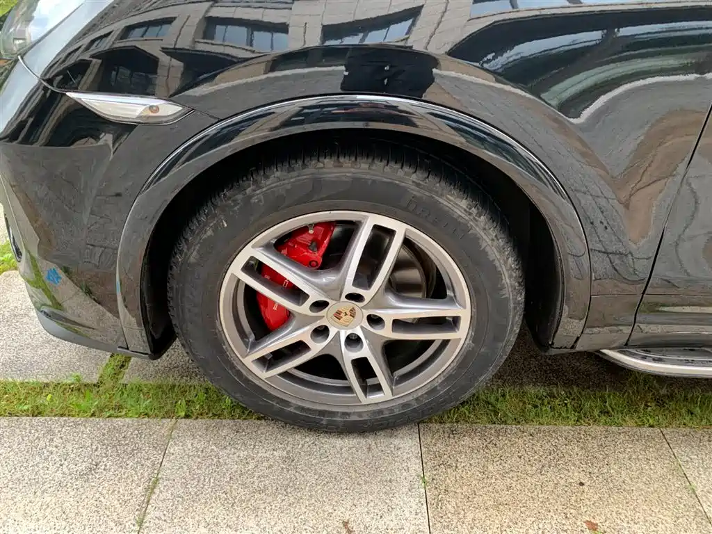 Porsche Cayenne 2011 Cayenne S 4.8L фото 20