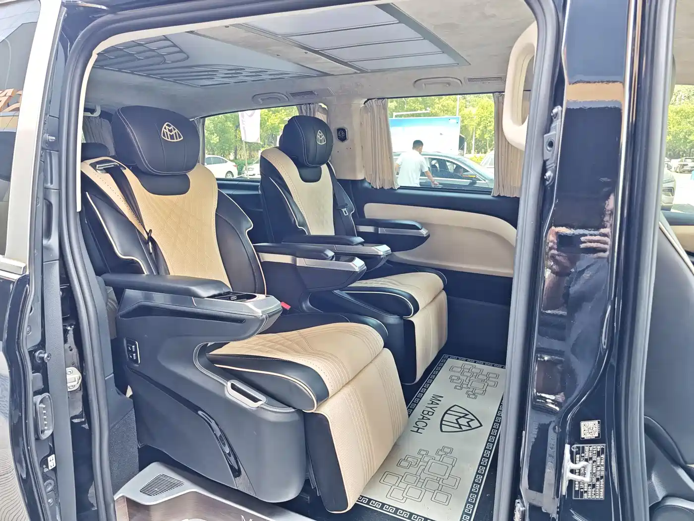 Mercedes-Benz Vito 2021 2.0T Elite 7-Seater фото 8