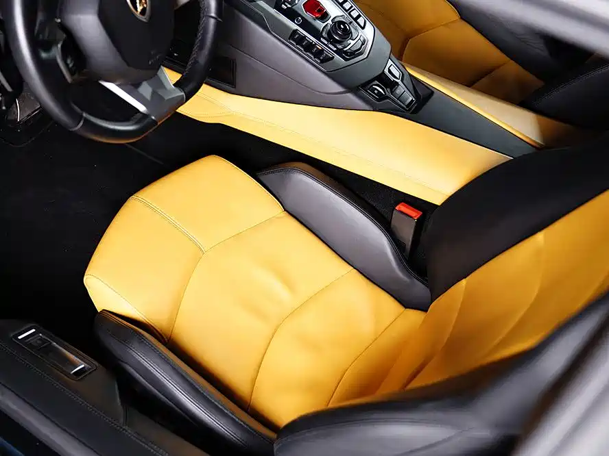 Lamborghini Aventador 2011 LP 700-4 фото 14