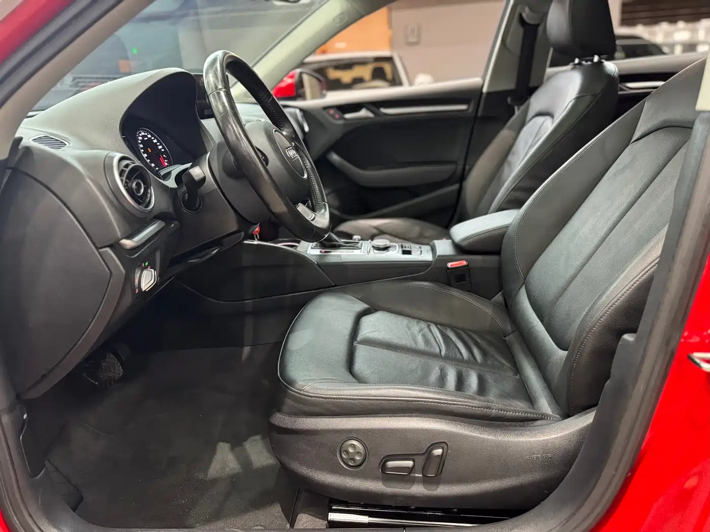 Audi A3 2015 Sportback 35 TFSI Millionth Anniversary Comfort Enjoyment Type фото 24