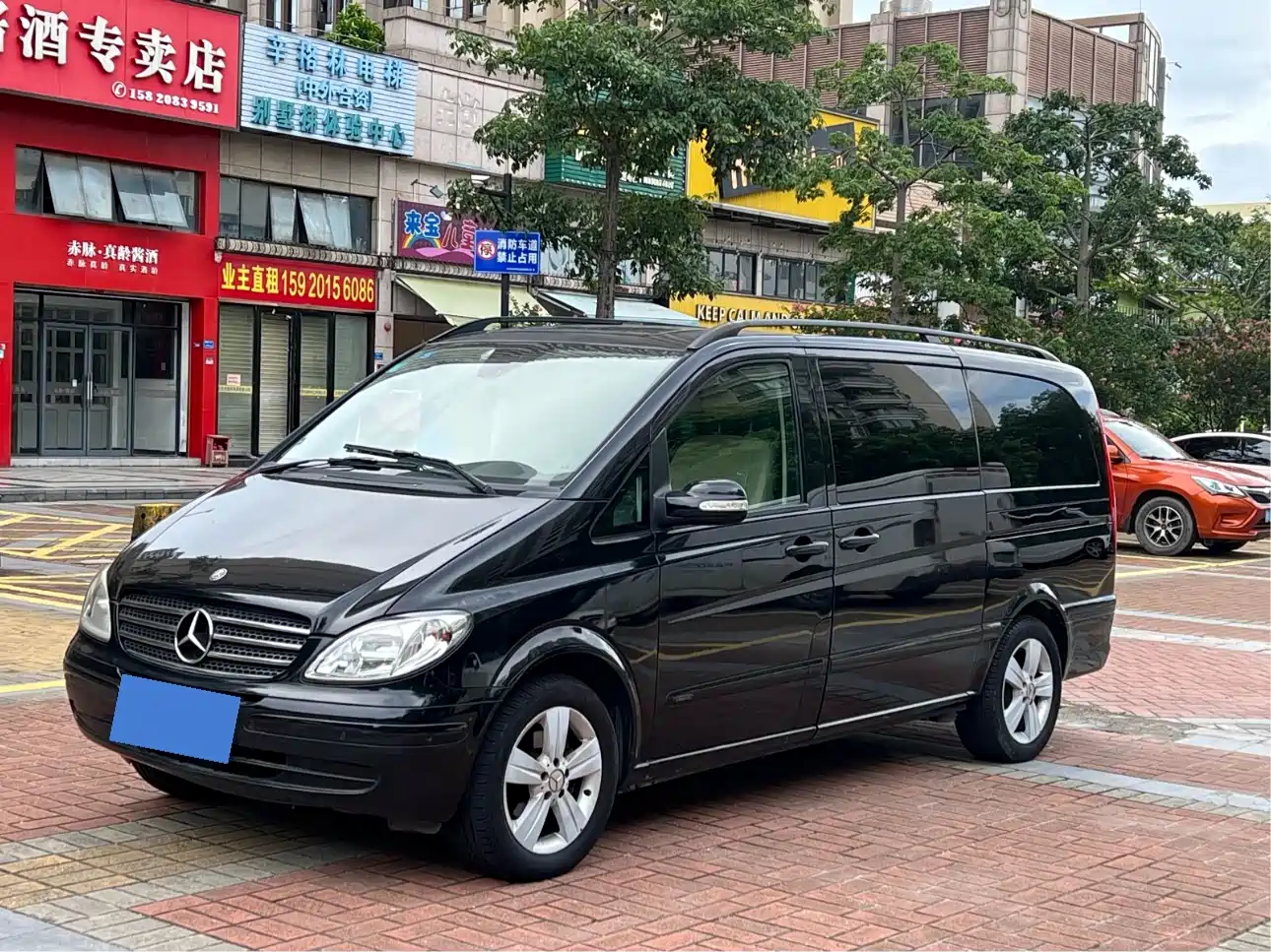Mercedes-Benz Viano 2010 2.5L Prestige Edition фото 2