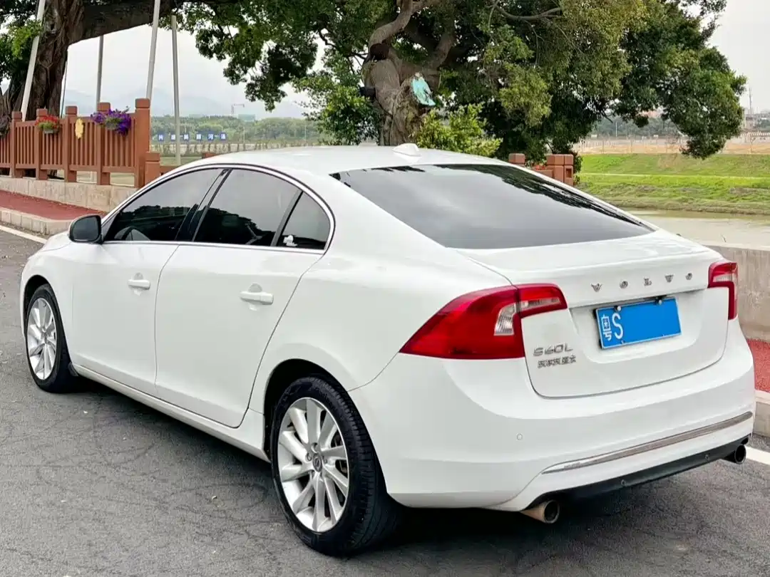 Volvo S60 2014 2015 S60L 2.0T Smart Vision
