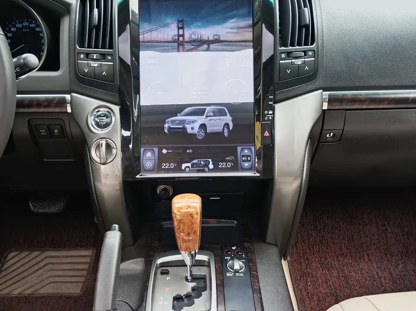 Toyota Land Cruiser 2010 Model 4.7L Automatic VX фото 12