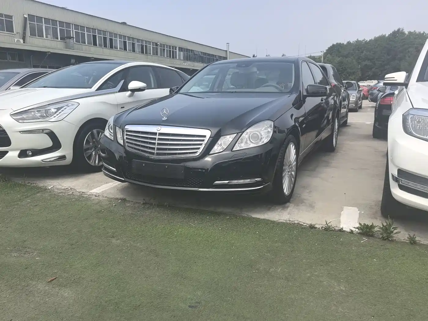 Mercedes-Benz E-Class 2010 E 300 L Fashion