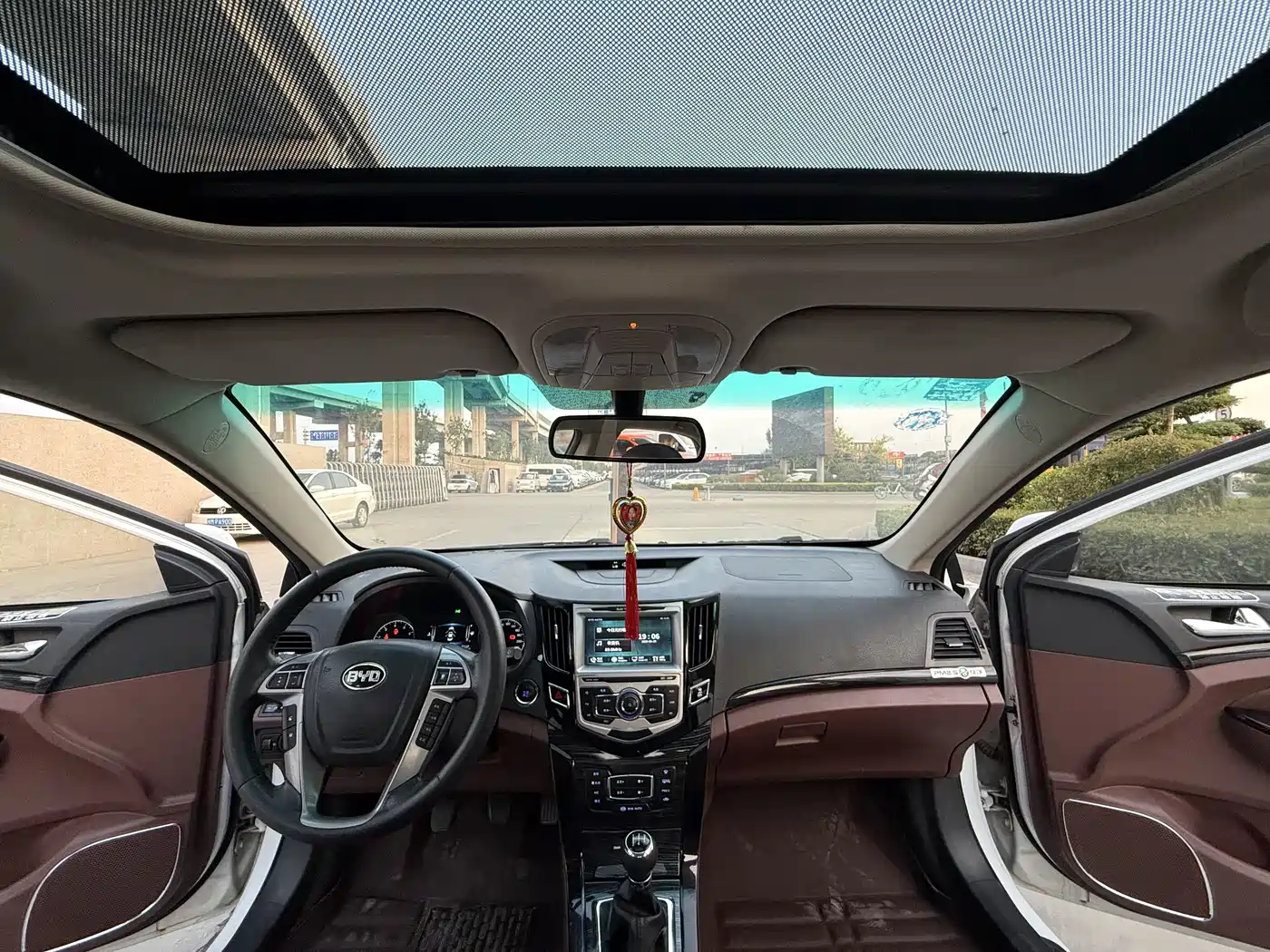 BYD Surui 2015 1.5L Manual Luxury фото 11