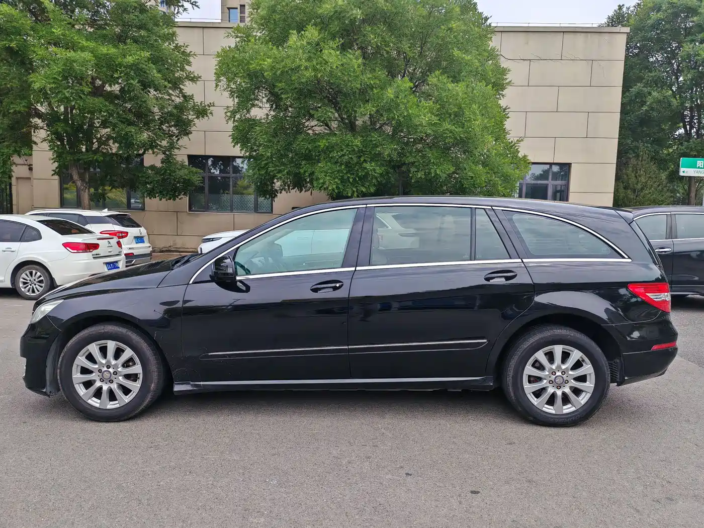 Mercedes-Benz R-Class 2011 R 300 L Luxury фото 7