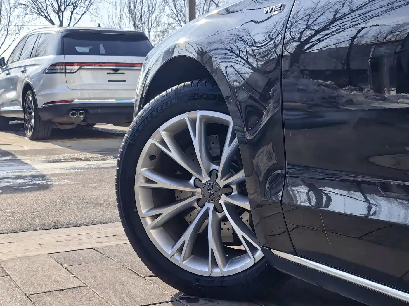 Фото 8 - Audi A8