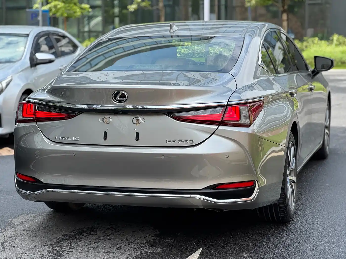 Lexus ES 2018 260 Excellence Edition China V фото 9