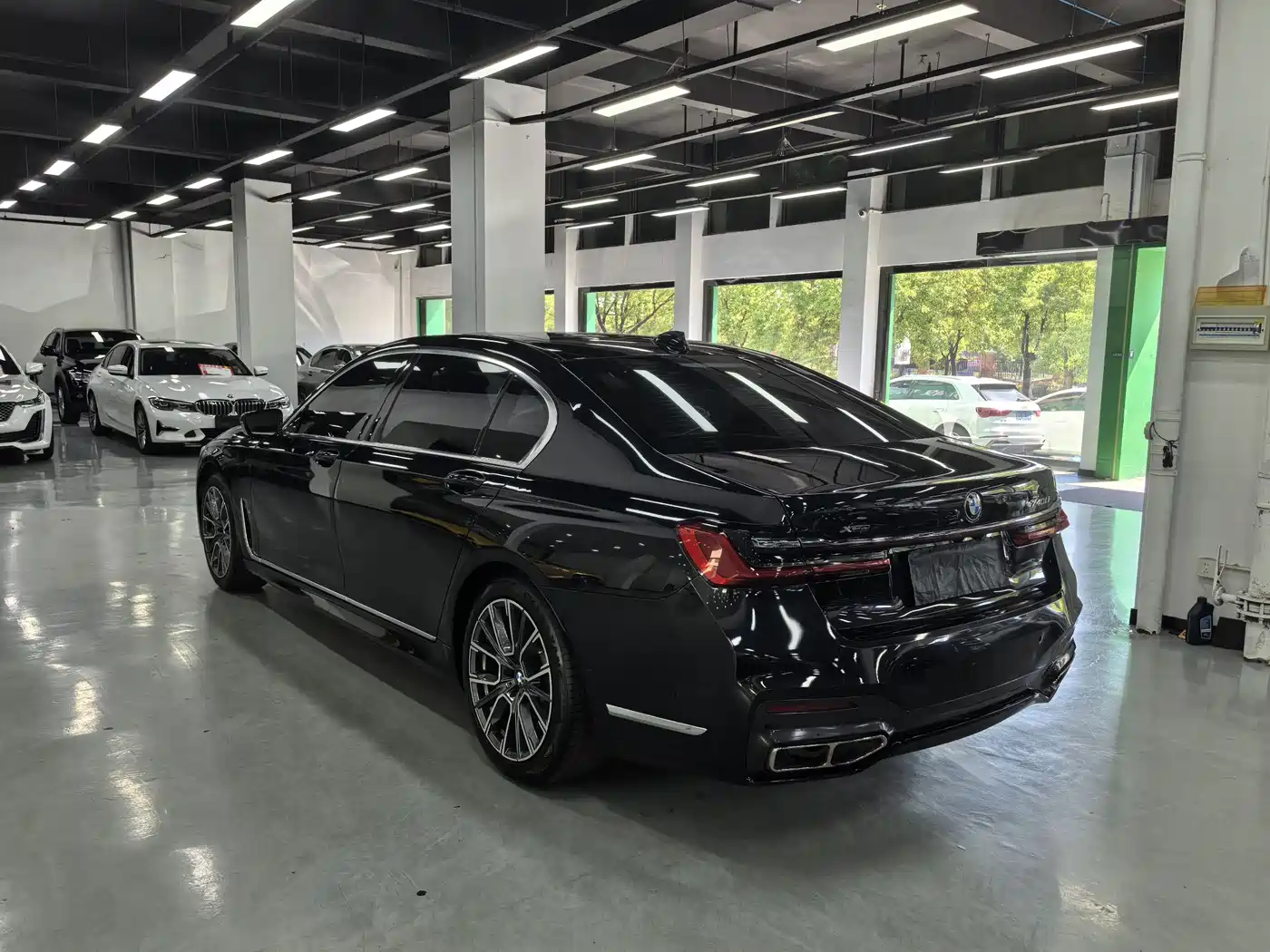 BMW 7 Series 2016 730Li Luxury фото 7