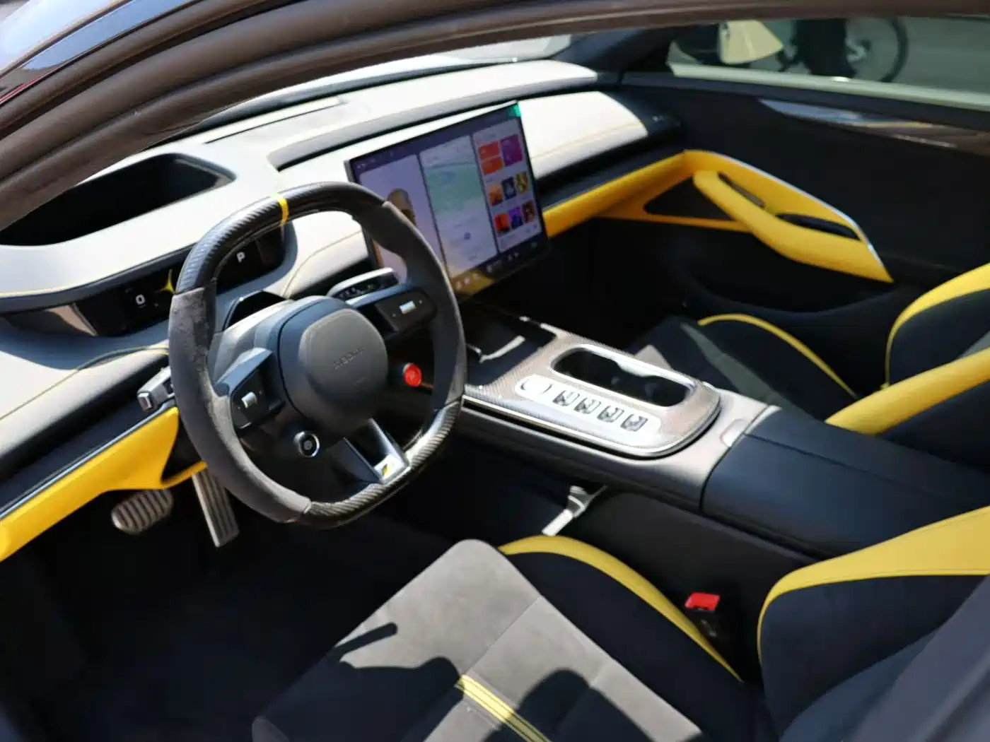 XIAOMI CAR XIAOMI SU7 ULTRA