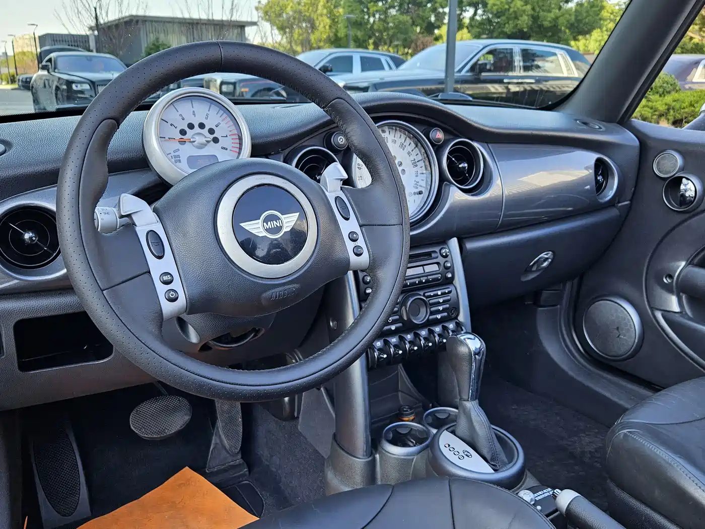 MINI MINI 2010 2004 1.6 COOPER CABRIO