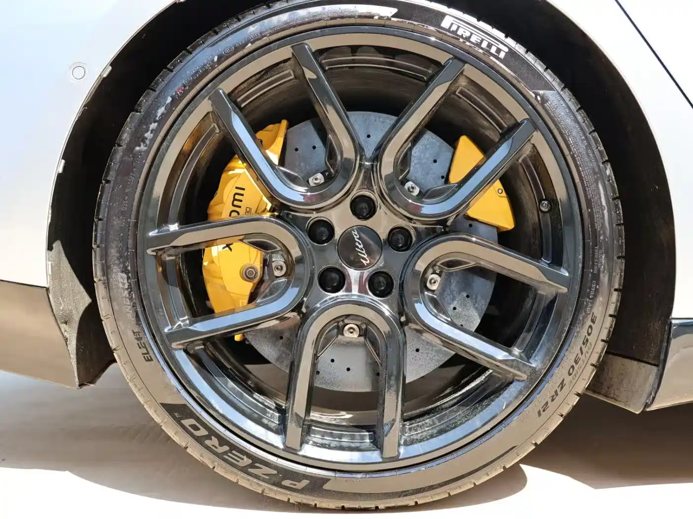 XIAOMI CAR XIAOMI SU7 ULTRA