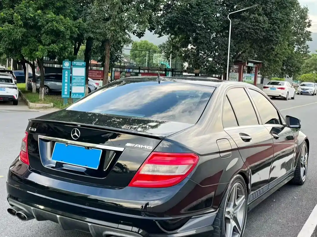Mercedes-Benz C-Class AMG 2010 AMG C 63 Sport Enhanced Edition фото 8