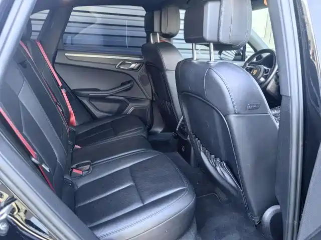 Porsche Macan 2021 Macan 2.0T фото 15
