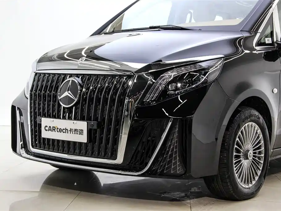 Mercedes-Benz Vito 2023 2.0T Business 7-Seater фото 7