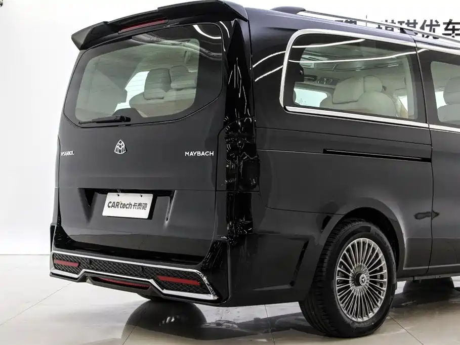 Mercedes-Benz Vito 2023 2.0T Business 7-Seater фото 8