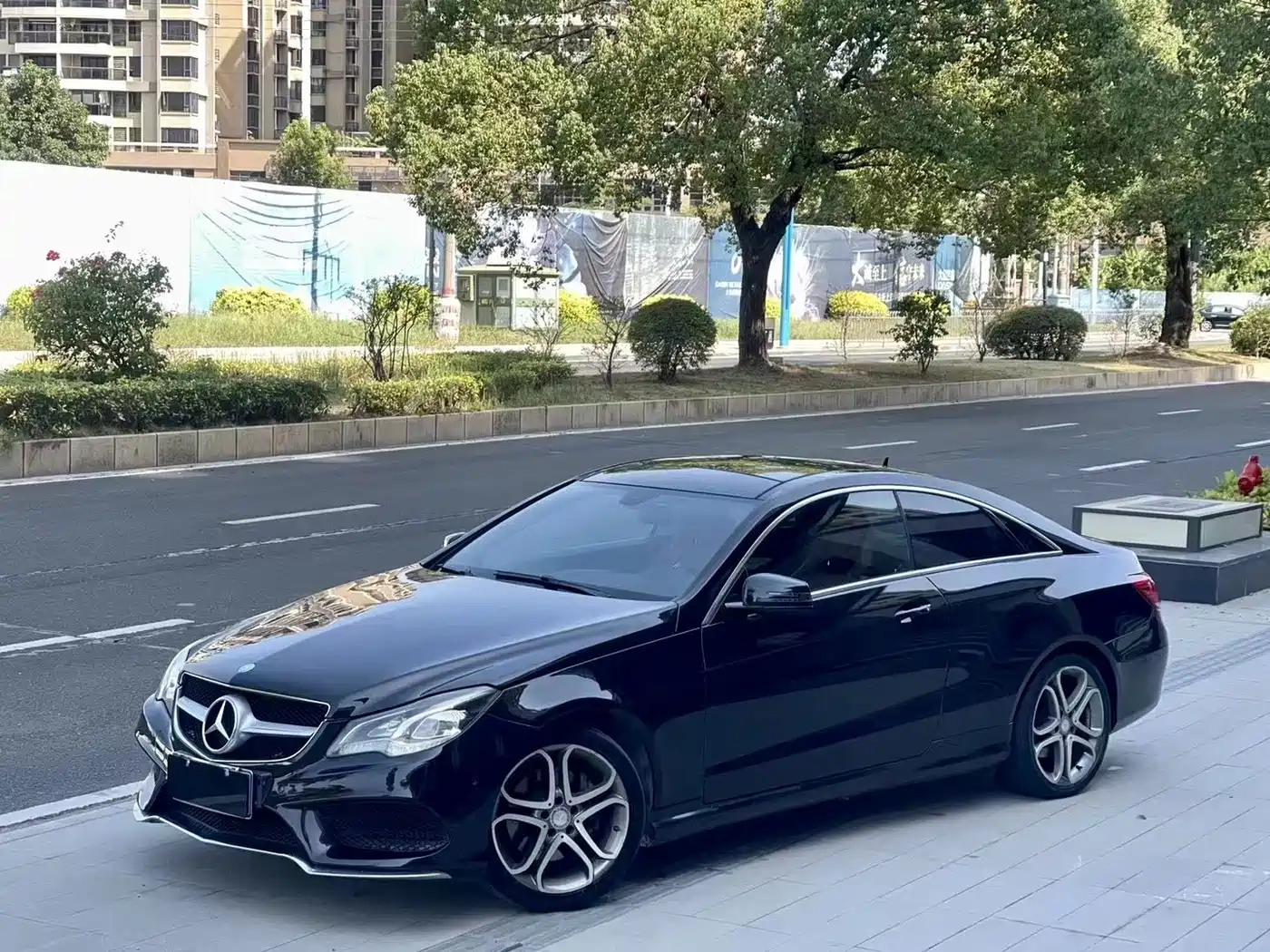 Mercedes-Benz E-Class (Import) 2014 E 200 Coupe