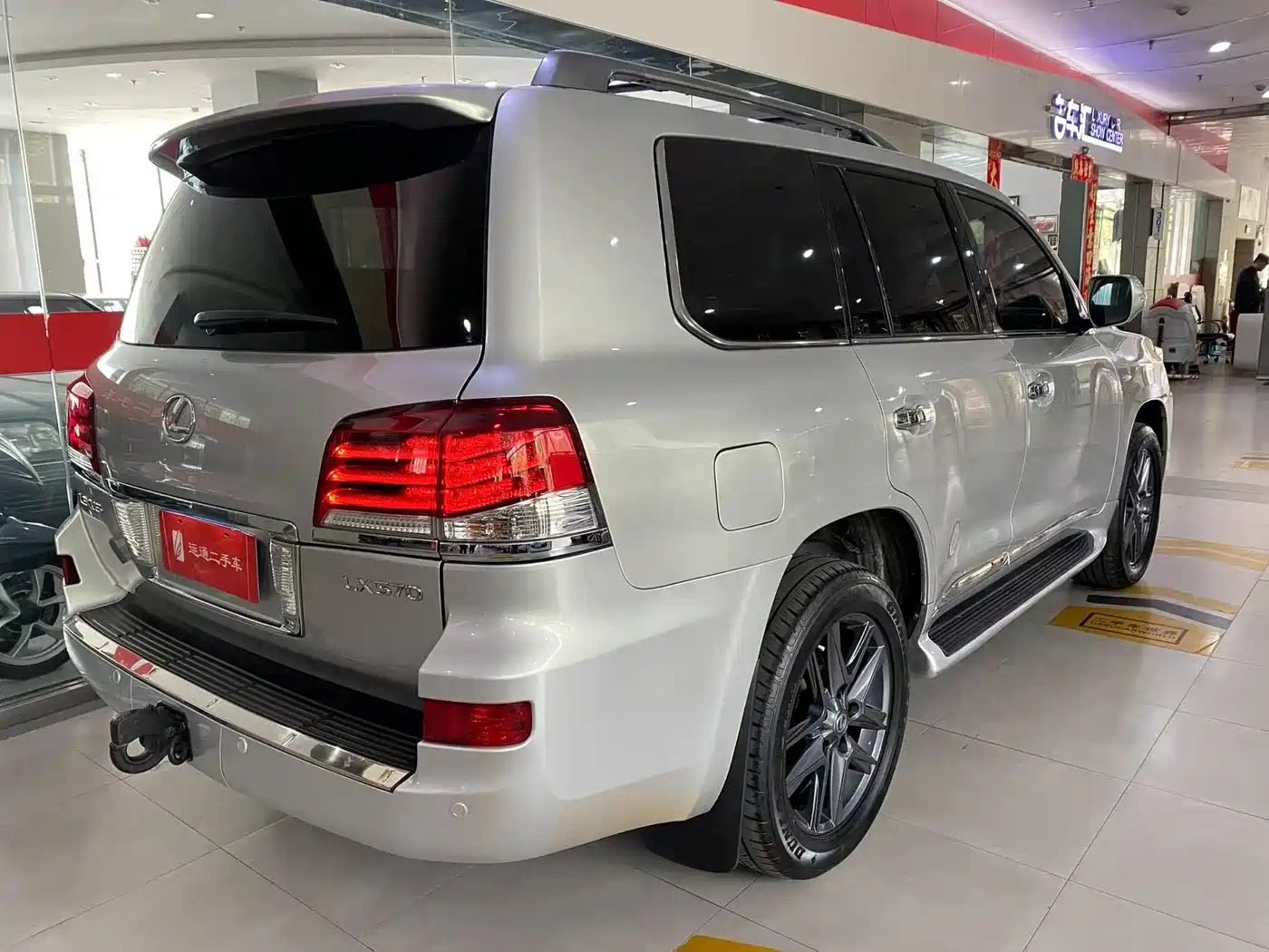 Lexus LX 2010 2009 570