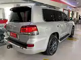 Фото 4 - Lexus LX