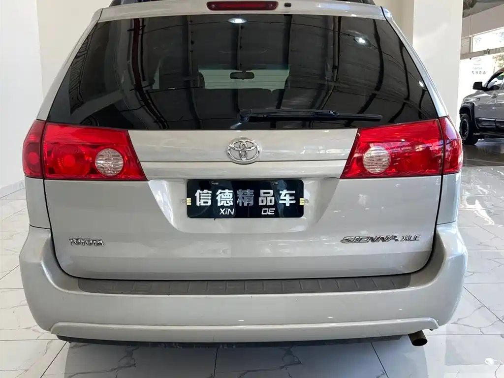 Toyota Sienna 2005 Model 3.3 XLE фото 4