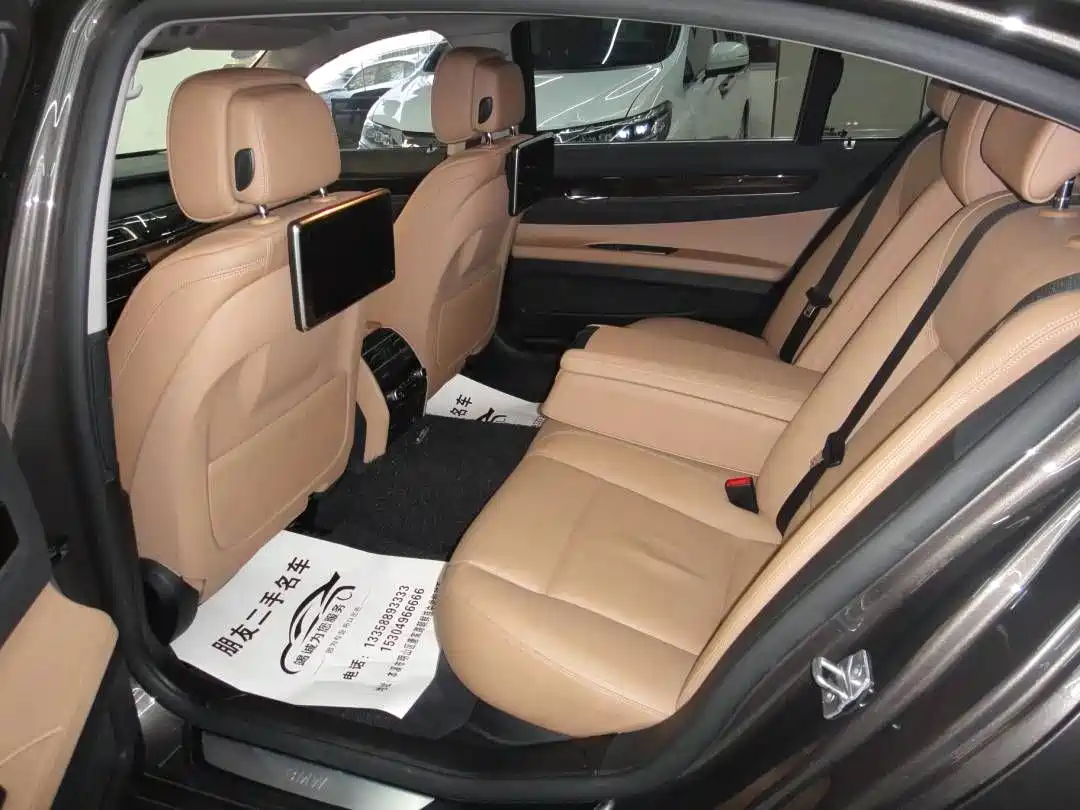 BMW 7 Series 2013 Model 730Li Leading фото 9