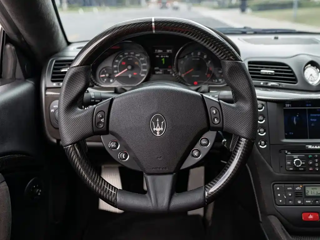 Maserati GranTurismo 2012 4.7L MC Stradale фото 13
