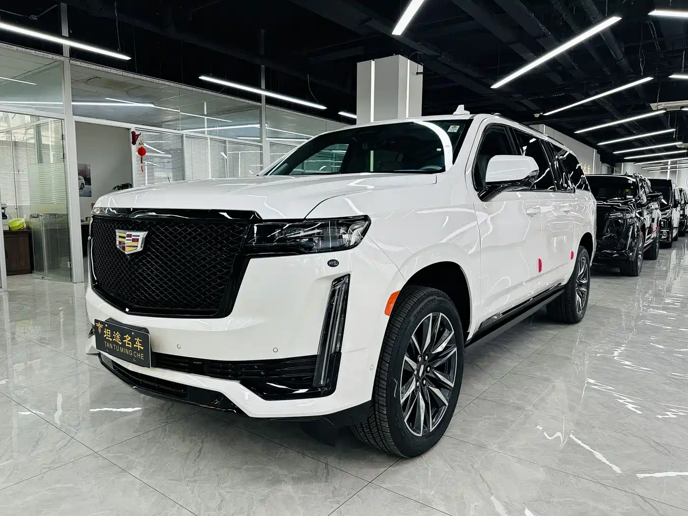 Cadillac Escalade 2017 6.2L ESV Platinum Extended