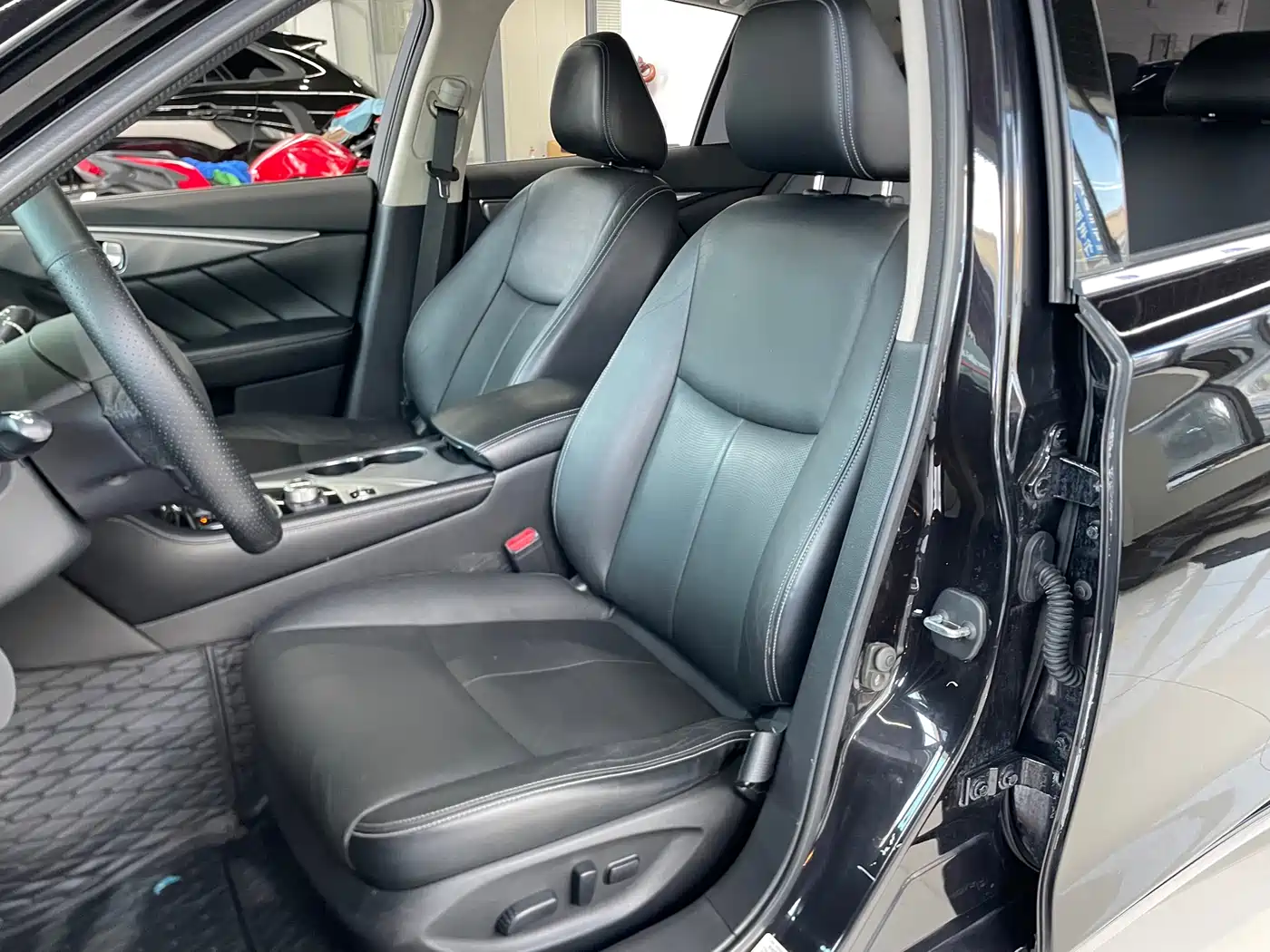 Infiniti Q50L 2017 2016 Model 2.0T Joy Edition