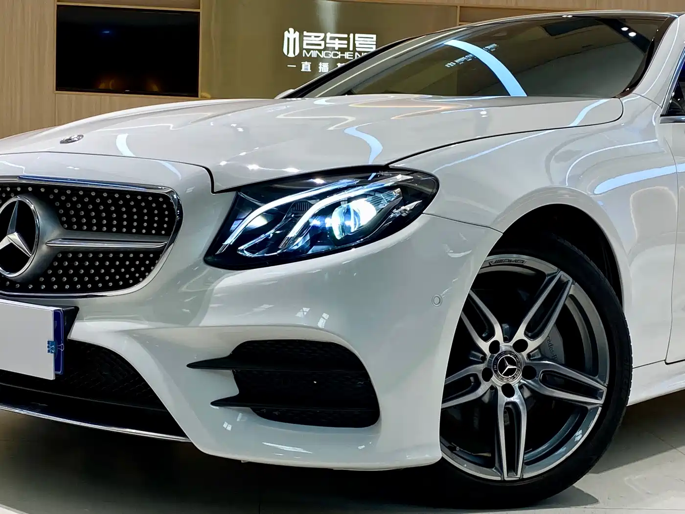 Mercedes-Benz E-Class (Import) 2017 E 200 4MATIC Coupe фото 3