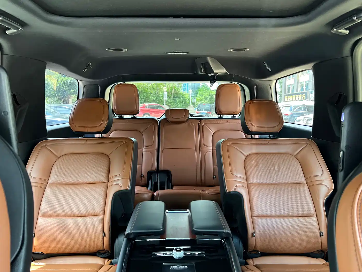 Lincoln Navigator 2019 3.5T Ultimate China VI фото 13