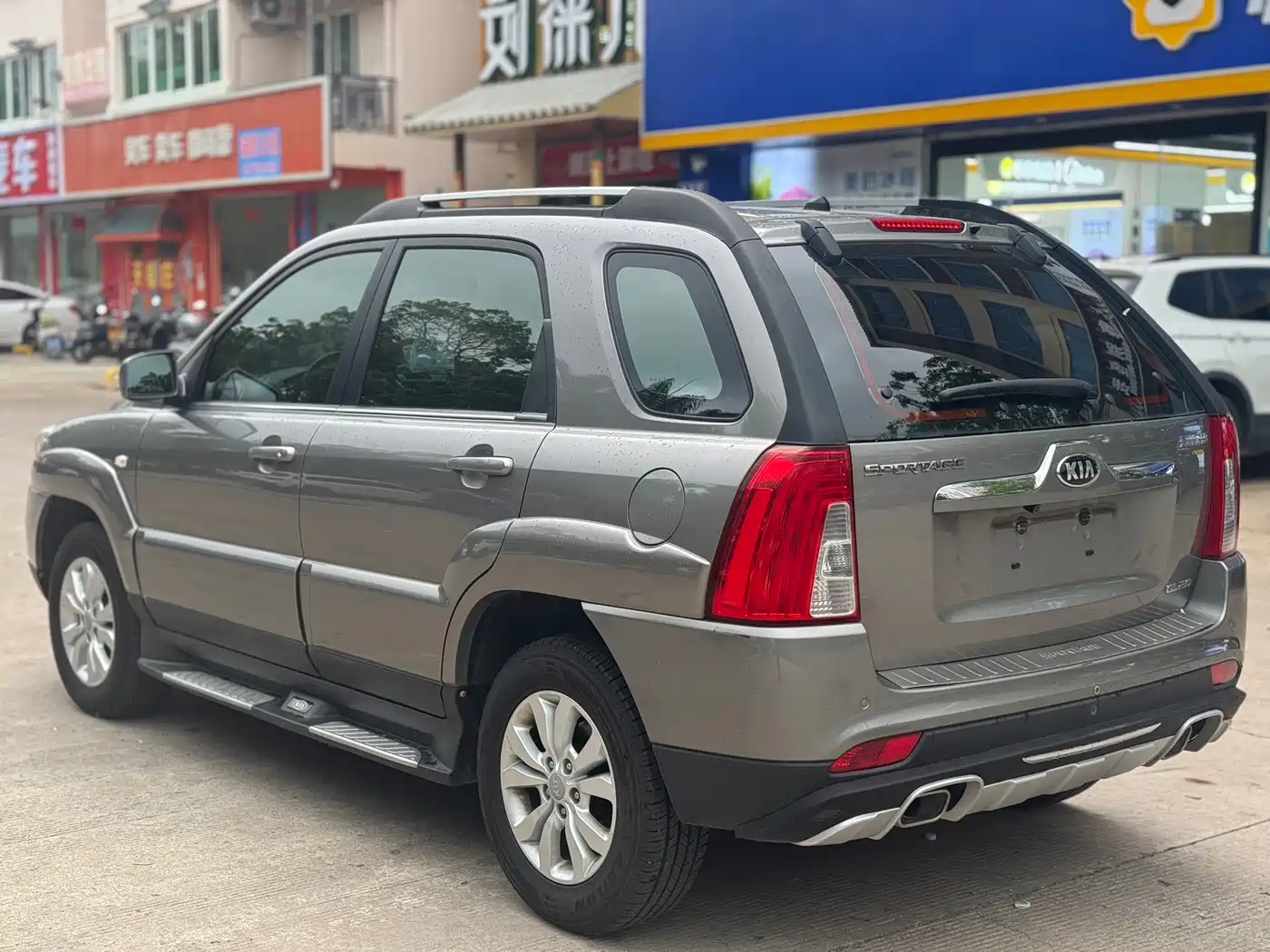 Kia Sportage 2013 2.0L Automatic 2WD GL фото 8