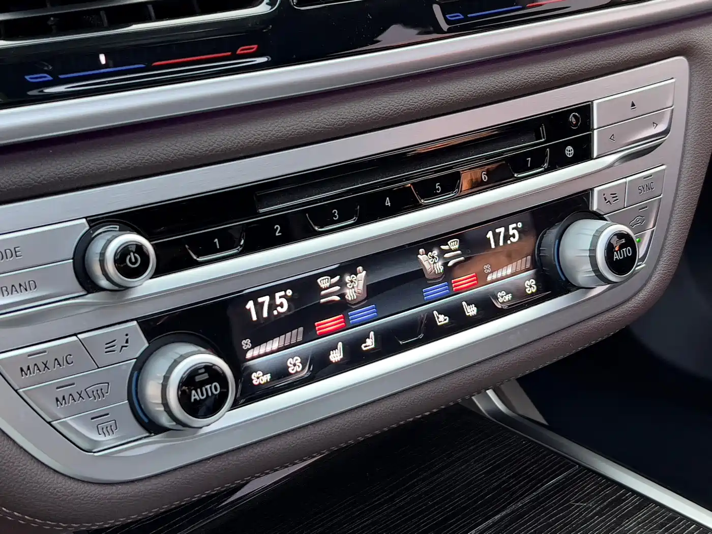 BMW 7 Series 2018 740Li Leading Type M Sport Package фото 23