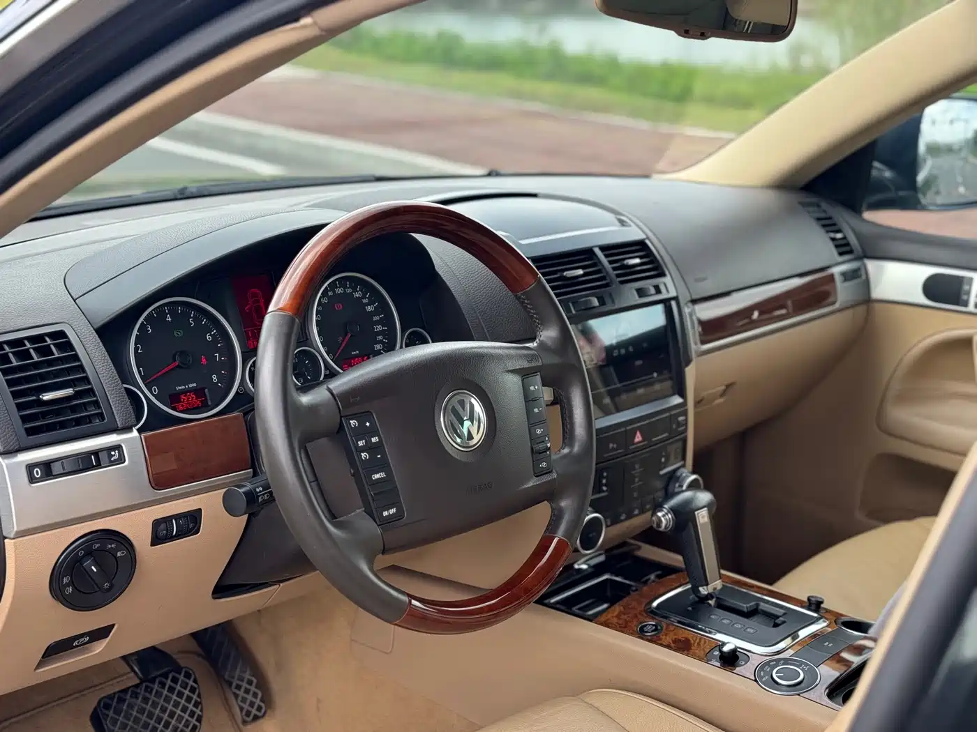 Volkswagen Touareg 2007 3.6L Standard Configuration фото 13