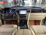 Фото 9 - Lexus LX