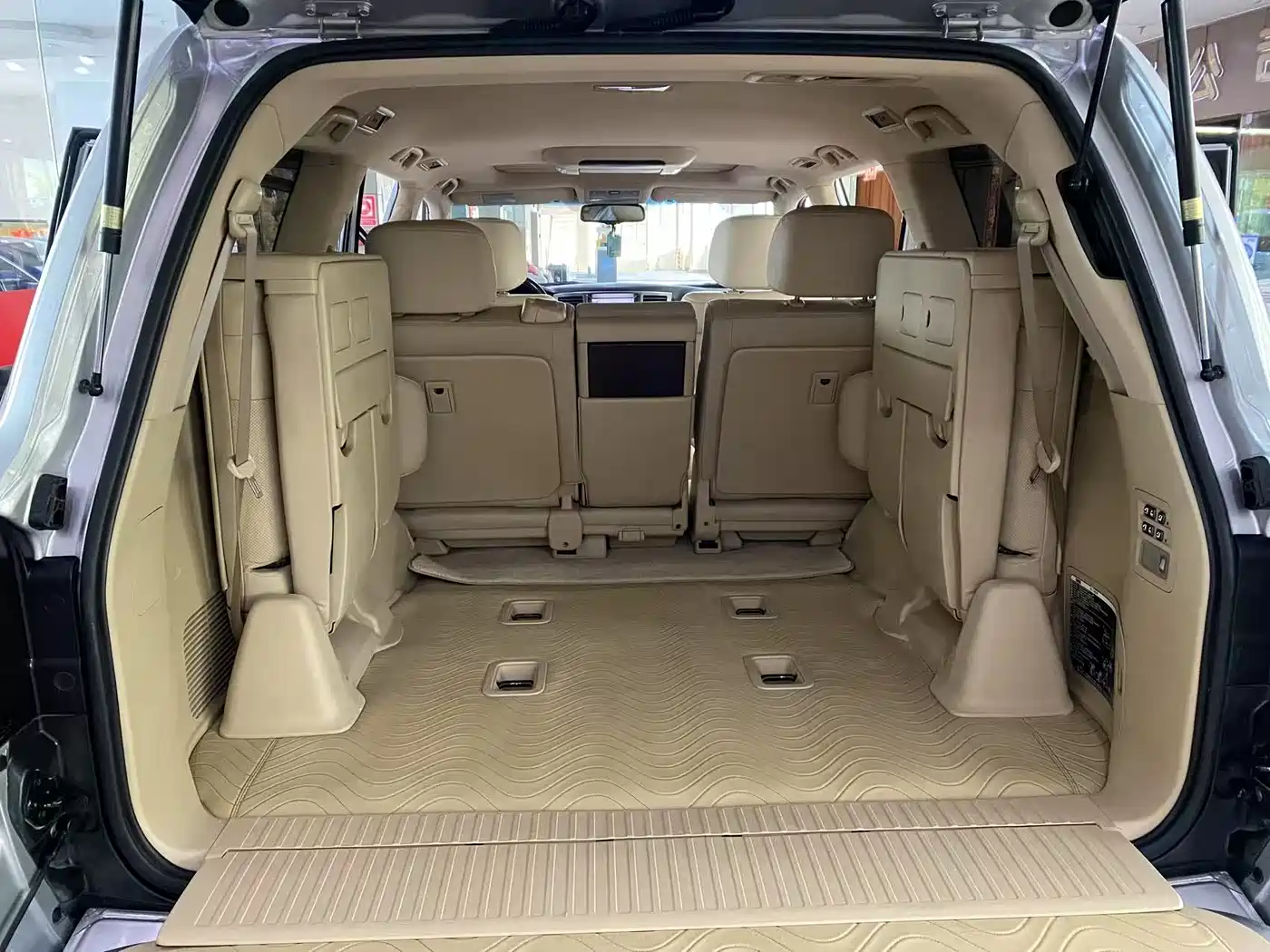 Lexus LX 2010 2009 570