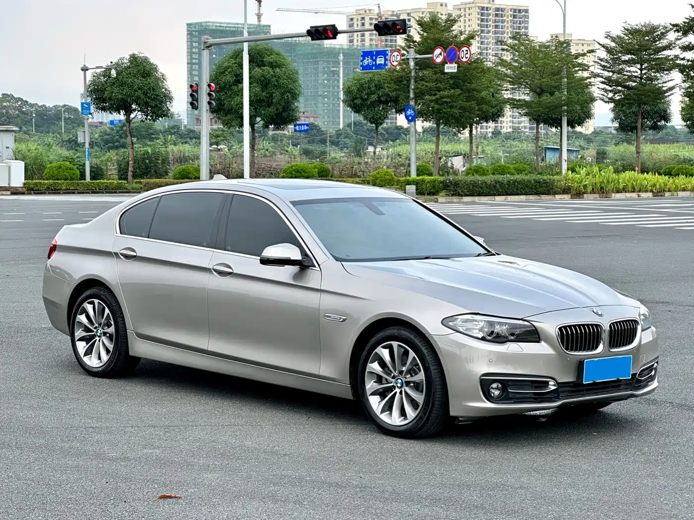 BMW 5 Series 2014 525Li Fashion Design Package фото 3