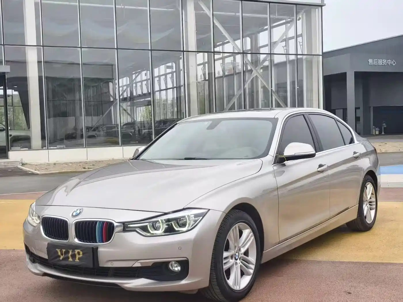 BMW 3 Series 2016 320Li Fashion Model