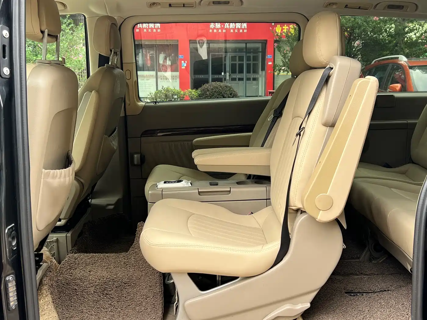 Mercedes-Benz Viano 2010 2.5L Prestige Edition фото 16