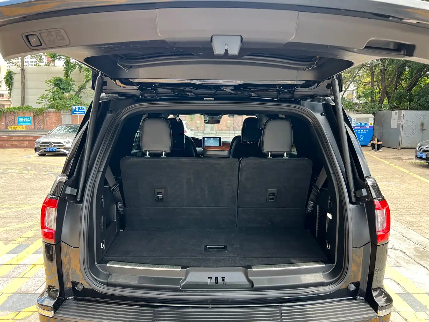 Lincoln Navigator 2019 3.5T Ultimate China VI фото 18
