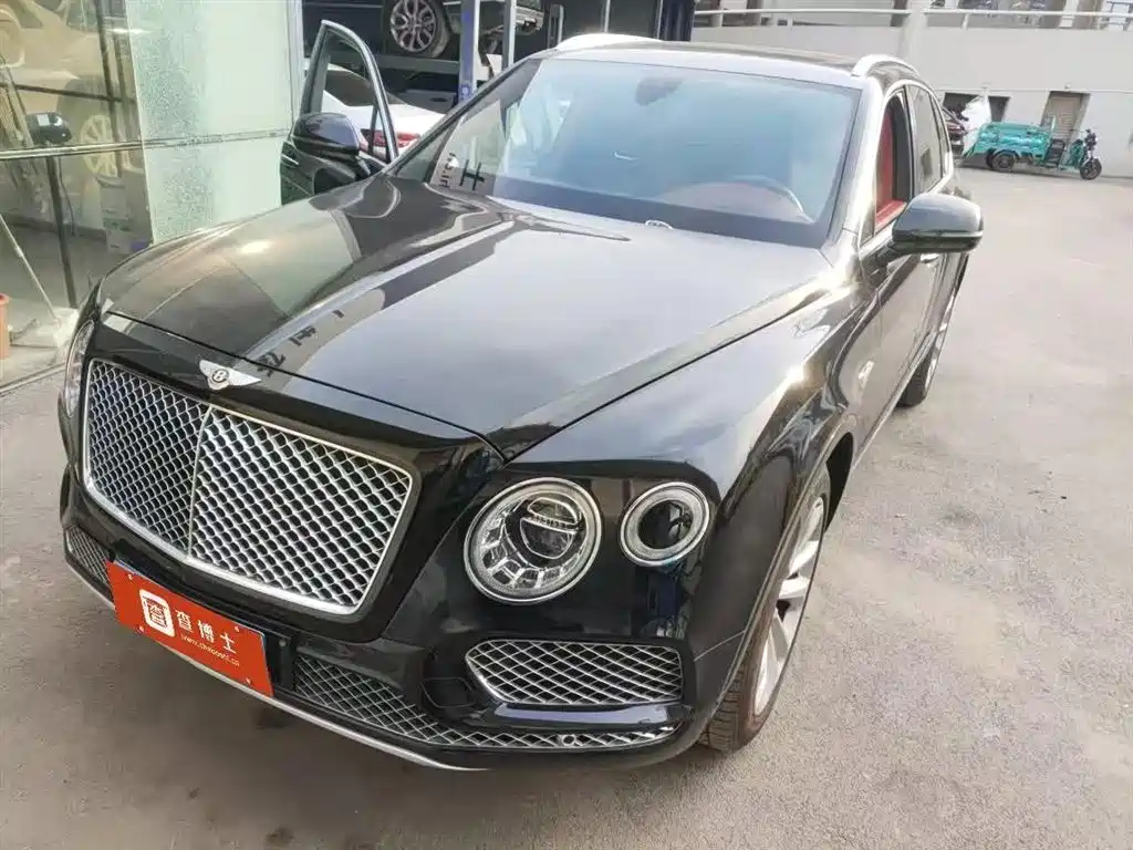 BENTLEY TIMYUE PLUG IN HYBRID