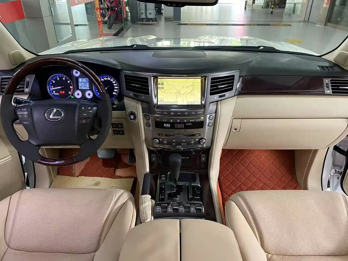 Lexus LX 2009 570 фото 10