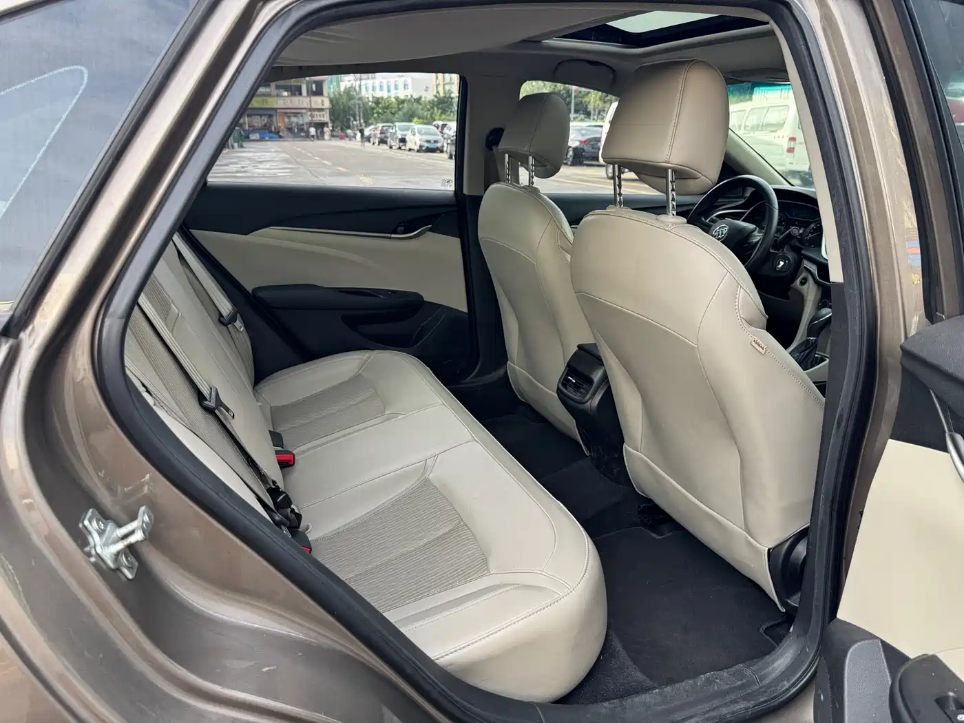 Buick Excelle 2016 15N Automatic Elite фото 8
