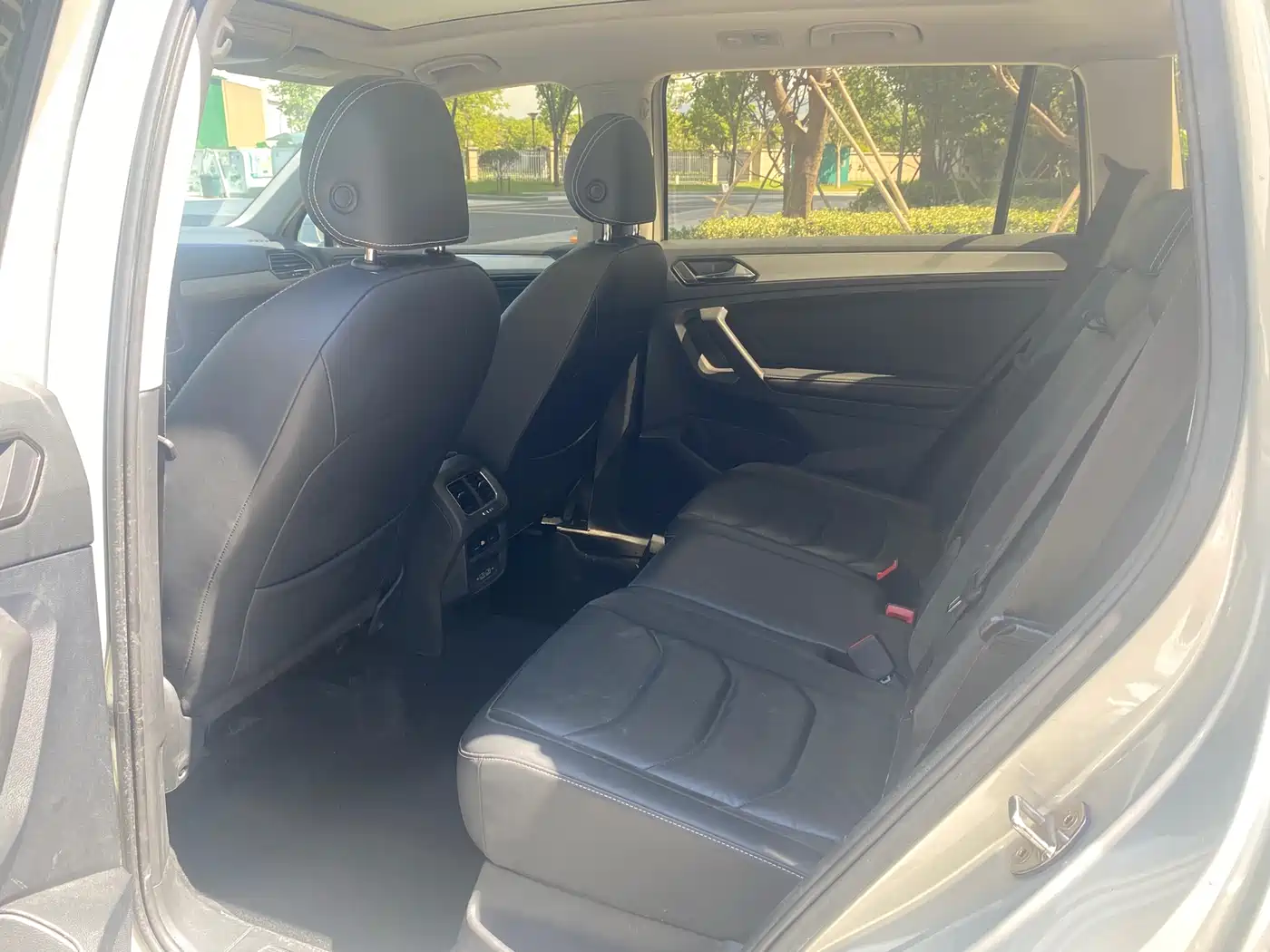 Volkswagen Tiguan L 2019 330TSI Automatic 2WD Panorama Comfort Edition China VI фото 12