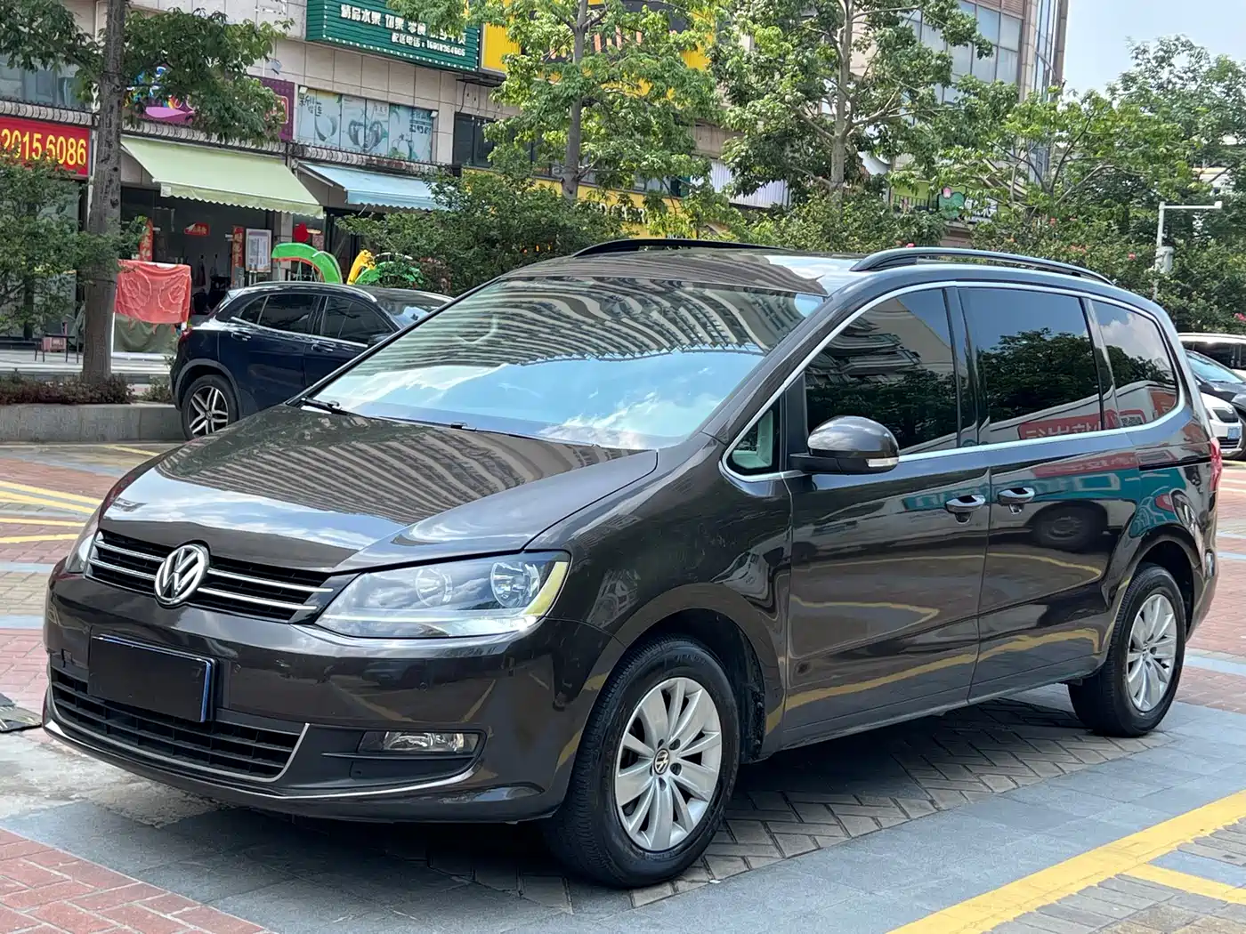 Volkswagen Sharan 2013 1.8TSI Standard Euro IV фото 2